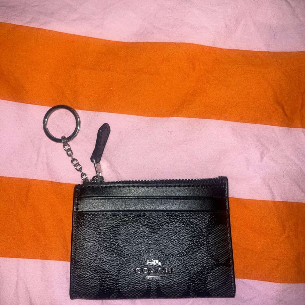 Coach Black Leather Card Holder with Keychain